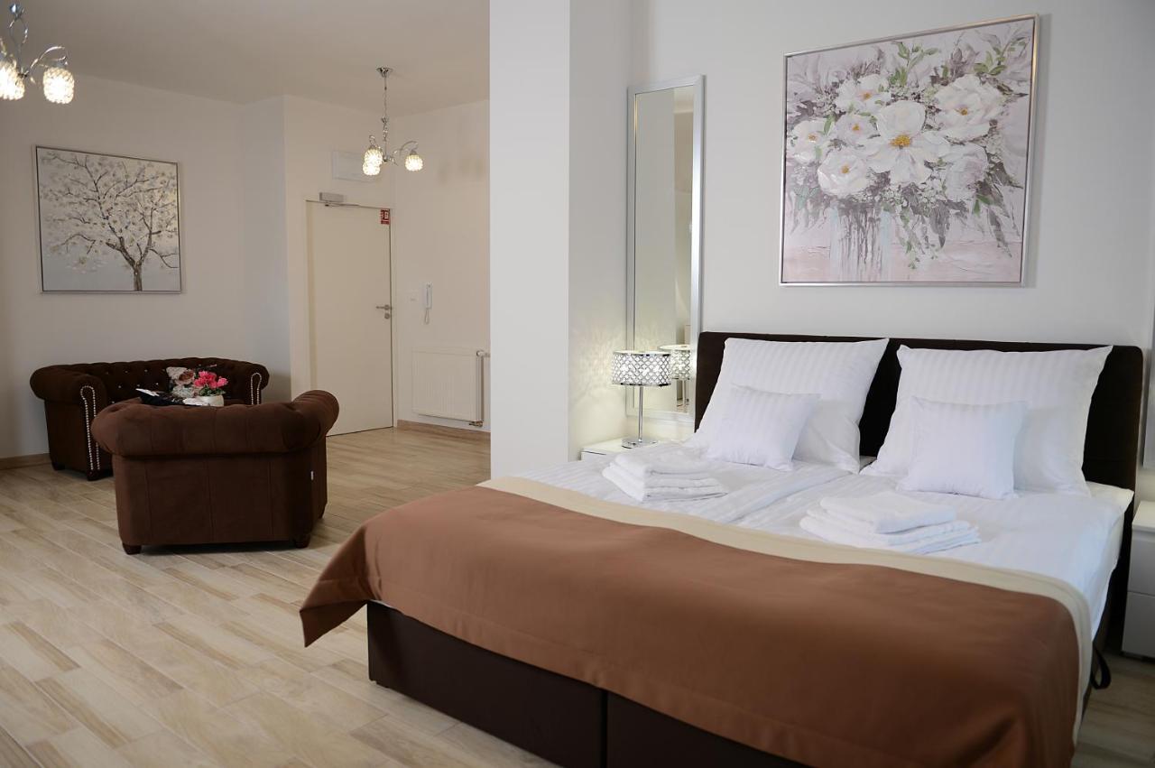 Rezydencja Mysliwska - Apartamenty Koszalin Exteriör bild